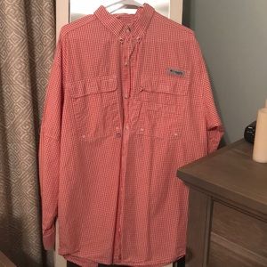 Men’s Large Columbia Button Down